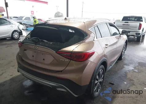 2018 Infiniti Qx30 Premium z USA, uszkodzony, nr VIN SJKCH5CR5JA057235